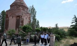 Melikgazi Türbesi Restorasyon ve Peyzaj Projesi için yerinde inceleme
