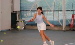 Menteşe'de tenis heyecanı başladı