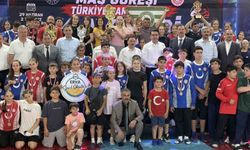 Minikler ve Yıldızlar Mas Güreşi Türkiye Şampiyonası Kayseri'de başladı