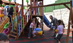 Miniklerin yüzü yenilenen oyun parkıyla güldü