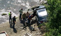 Ordu'da otomobil 30 metreden deniz kıyısına uçtu: 'Uçak düşüyor zannettim'