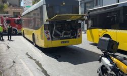 Ortaköy'de İETT otobüsünden dumanlar yükseldi: Motor arızası trafiğe neden oldu