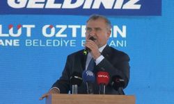 Osman Aşkın Bak: 'Yüzme Bilmeyen Kalmasın' projesiyle, bu zamana kadar yaklaşık 12 milyon çocuğumuza hizmet ettik'
