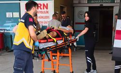 Otomobil ile çarpışan bisiklet sürücüsü hastaneye kaldırıldı