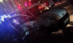 Samsun'da hafif ticari araç ile motosiklet çarpıştı: 5 yaralı