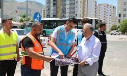 Talas'ta asfalt yılı hız kesmiyor: Sayer Caddesi yeni yüzüyle hizmette