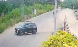 Traktöre çarpan cip şarampole yuvarlandı, 4 kişi yaralandı