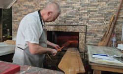 Yarım asırdır 400 derecelik ateşin başında emek veriyor