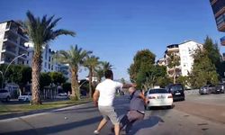 Yaşlı adamın yere düştüğü yumruklu trafik kavgasının yeni görüntüleri ortaya çıktı