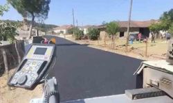 Yenice'de köy yollarında sıcak asfalt dökme çalışmaları hız kesmeden devam ediyor
