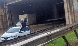 Yollar göle döndü, yağmur suları şelale gibi aktı