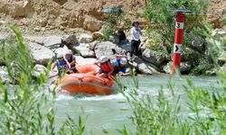 Rafting Türkiye Şampiyonası 3. Ayak Yarışında Şampiyonluk Yozgat Çekerek'in Oldu