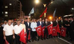 Ahlat'ta Malazgirt Zaferi'nin 955. yılı dolayısıyla fener alayı ve bayrak yürüyüşü yapıldı