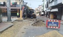 Akdeniz'de yeni yollar açılıyor, sokak ve kaldırımlar yenileniyor