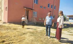 Altıntaş'ta köy okullarında tadilat çalışmaları sürüyor