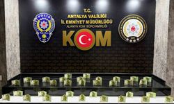 Antalya'da 22 adet kaçak tarihi eser yakalandı