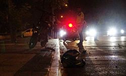 Antalya'da feci kaza: Yayaya çarpan motosikletli hayatını kaybetti