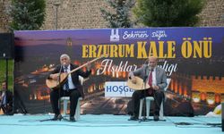 Aşıklar kale önünde buluştu