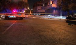 Avcılar'da bir genç parkta silahlı saldırıya uğradı
