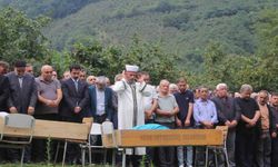 Aynı eve gelin gittiler, birlikte vefat ettiler