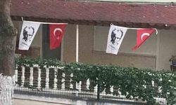 Ayvalık-Sarımsaklı'da Atatürk ve Cumhuriyet sevgisi sokağa taşıyor