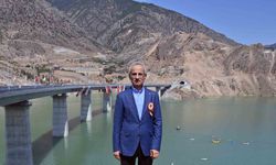 Bakan Uraloğlu: '24 yılda 519 kilometre uzunluğunda 4 bin 272 yeni köprü inşa ettik'