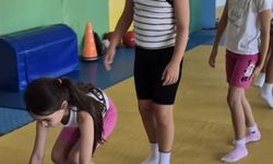 Bandırma'da Yaz Spor Okulları kapsamında temel hareket eğitimi sürüyor
