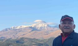 Başkan Büyükkılıç, Erciyes'e kar yağdığını duyurdu