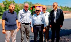 Başkan Büyükkılıç, Sazyolu caddesindeki sıcak asfalt çalışmalarını inceledi