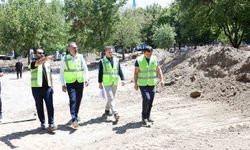 Başkan Erol, Kestel'in kalbi Aile Parkı'ndaki çalışmaları inceledi