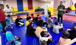 Bayburt'ta boks sporcularına bağımlılıkla mücadele eğitimi verildi