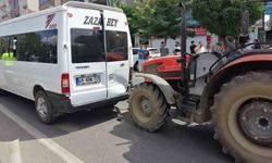 Bingöl'de zincirleme kaza: 4 araç çarpıştı