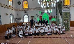 Burhaniye' de çocukların hatim sevinci