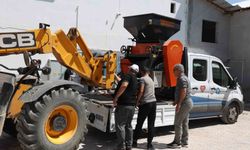 Büyükşehir'den Korkutelili üreticiye yem ezme makinesi desteği