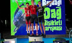 Büyükşehir'in genç pedalları Türkiye Şampiyonası'nda kürsüde