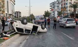 Çekicinin çarptığı otomobil ters döndü: Anne ve kızı yaralandı