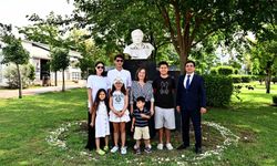 Cengiz Aytmatov'un oğlu ünlü yazarın daha önce yayımlanmamış çalışmalarını Antalya'daki kütüphaneye bağışladı