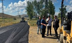 Demirözü'nde kaymakamdan vatandaş ve yol çalışmalarına ziyaret