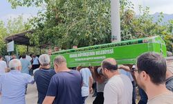 Denizde boğulan 16 yaşındaki çocuk, son yolcuğuna uğurlandı