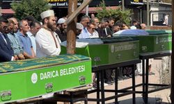 Denizde cansız bedenleri bulunan 3 kardeşin tabutları yan yana dizildi: Doğum gününde toprağa verildi