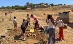 Derecik'te çocuklardan yetkililere park çağrısı