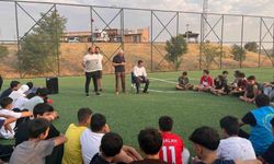 Dicle Kaymakamı Atış, gençlerle bir araya geldi