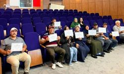 Diyabet Okulu'nda eğitim alan hastalara diplomaları verildi