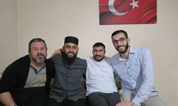 Down sendromlu Savaş'ın ezan sevgisi fenomen Celal Karature'yi Feke'ye getirdi