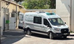 Elektrik akımına kaplan demir doğrama ustası hayatını kaybetti