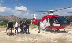 Elinden yaralanan hasta ambulans helikopterle Malatya'ya sevk edildi