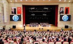 ERÜ Diş Hekimliği Fakültesi 17. dönem mezunlarını verdi