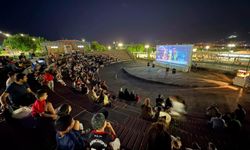 Esentepe'de açık hava sinema geceleri