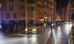 Eskişehir'de polisten araç gürültüsünün yoğun olduğu sokakta kapsamlı denetim