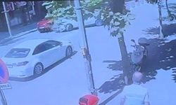 Eskişehir'de U dönüşü yapan otomobile başka bir otomobilin çarpma anı kamerada